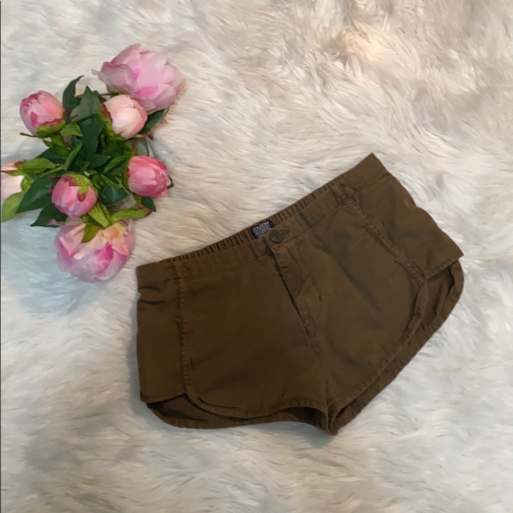 Volcom shorts xs